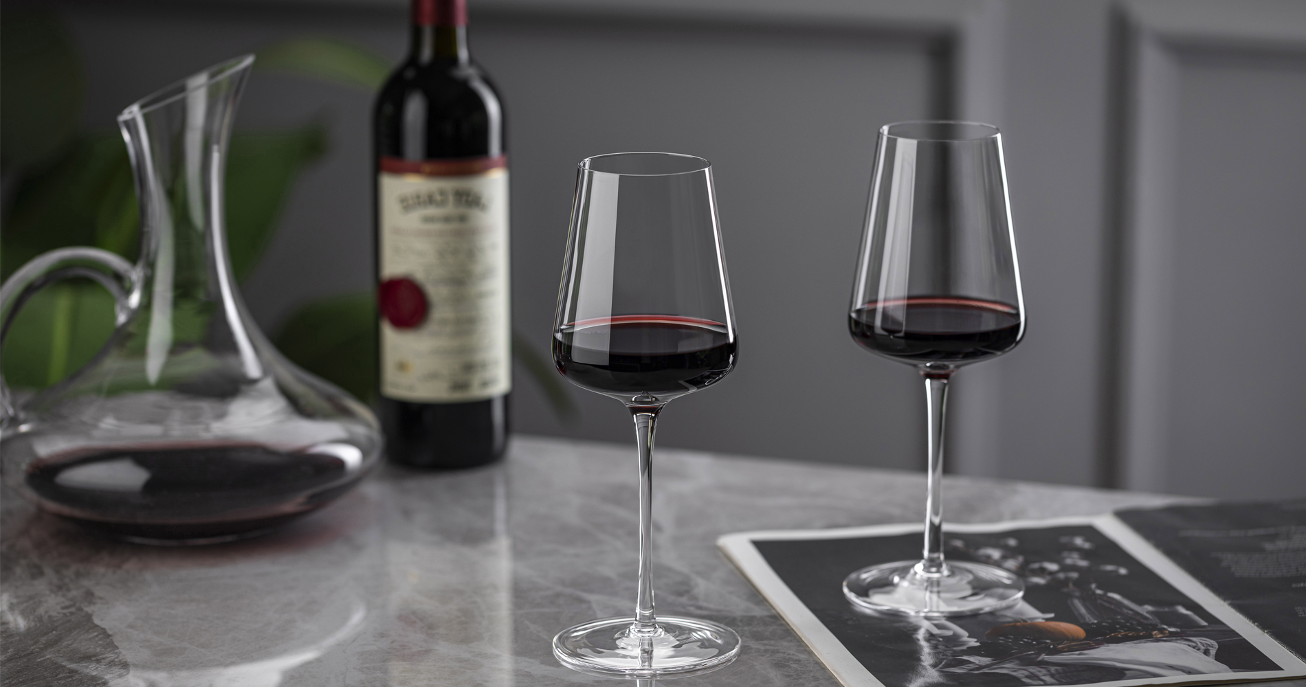 Raise the Moment – Discover CnSneg Glassware