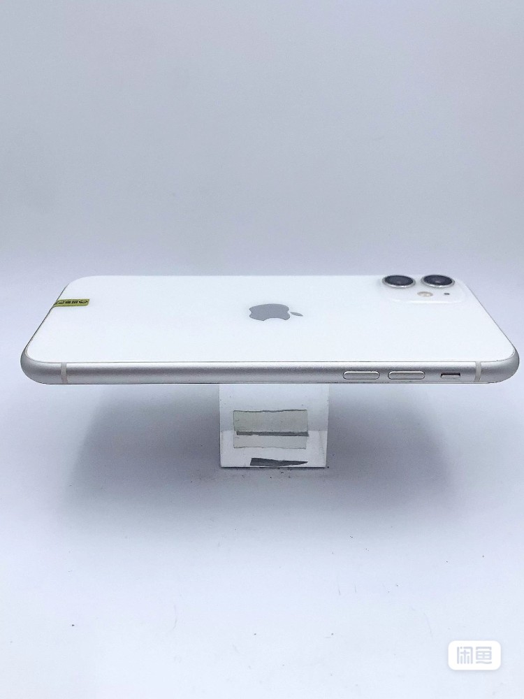 used and original iphone 11 256GB white 90%-95% battery healthy