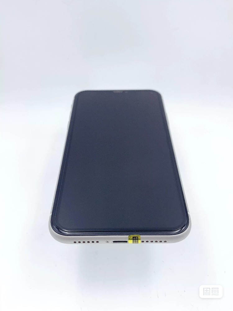 used and original iphone 11 256GB white 90%-95% battery healthy