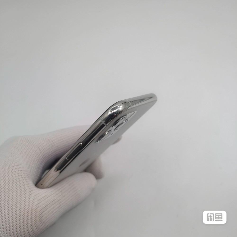 used and original iphone 11 pro 256GB silver 95% battery healthy