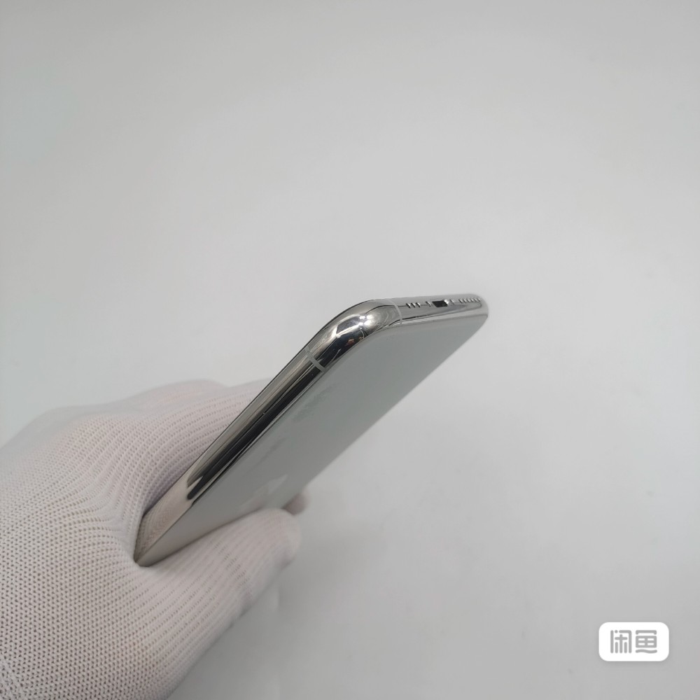 used and original iphone 11 pro 256GB silver 95% battery healthy
