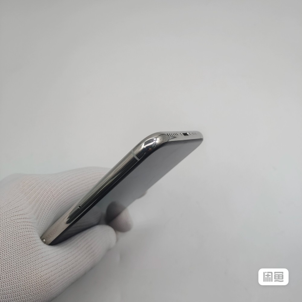 used and original iphone 11 pro 256GB silver 95% battery healthy