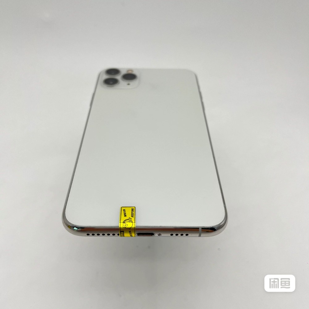 used and original iphone 11 pro max 256GB silver 90%-95% battery healthy