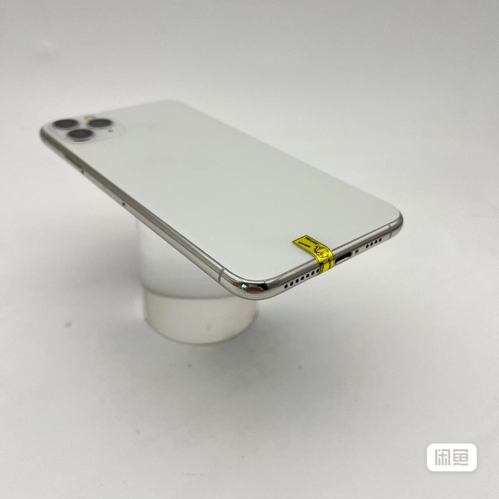 used and original iphone 11 pro max 256GB silver 90%-95% battery healthy