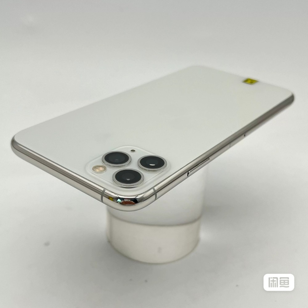 used and original iphone 11 pro max 256GB silver 90%-95% battery healthy