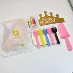 Paper plate cake tableware: Available in five-person and ten-person portions