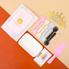 Paper plate cake tableware: Available in five-person and ten-person portions