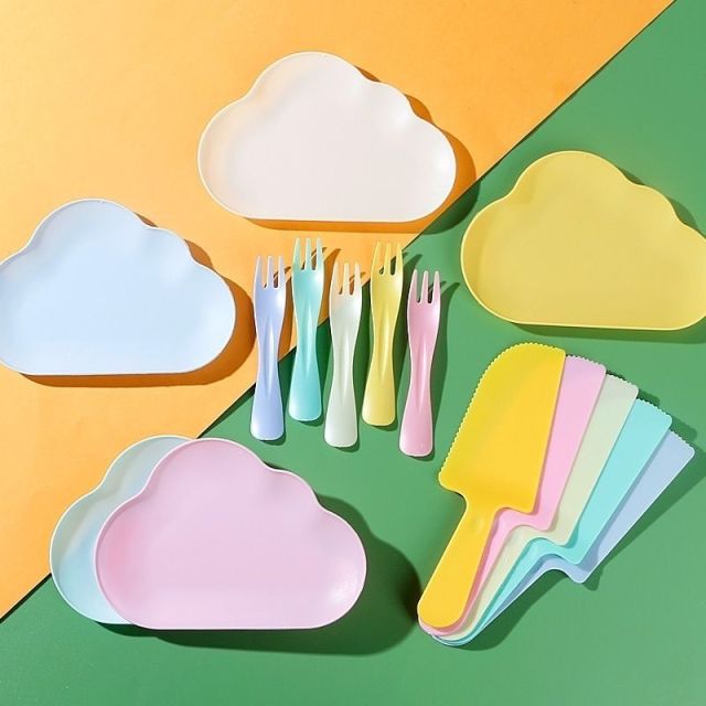 Cloud Plate cake tableware set: Available in five-person and ten-person portions