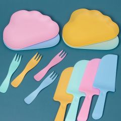 Cloud Plate cake tableware set: Available in five-person and ten-person portions