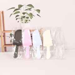 Plastic cake knife: Bringing convenience to your life