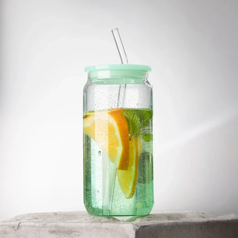 Hot Selling 480ML Can Shape Iced Coffee Cup with Plastic Lid and Straw High Borosilicate Glass Cup Tumbler Cup