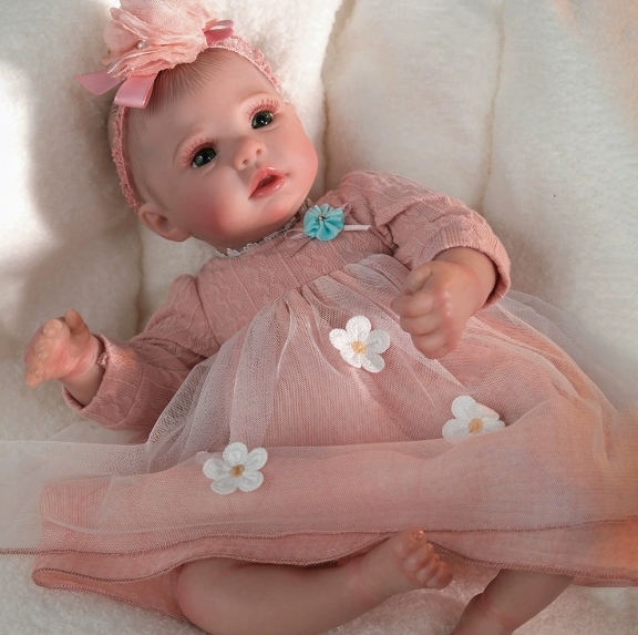 Sweet Dream Bright Eyes · Lifelike Reborn Baby Collectible Doll