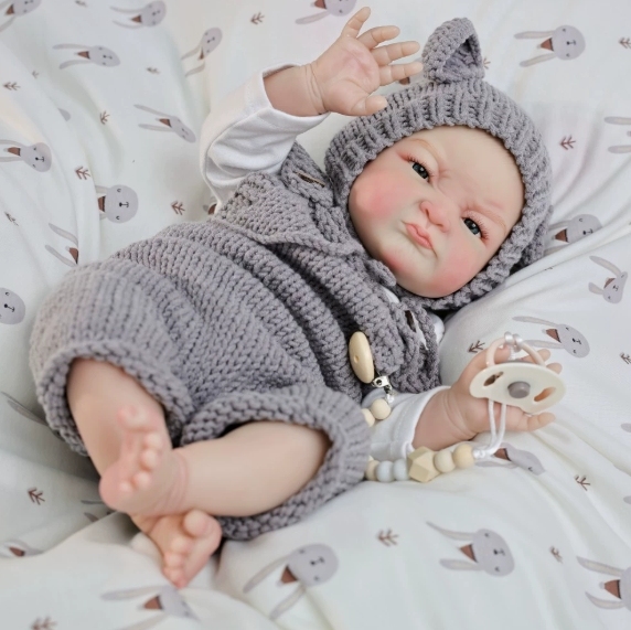 Sugar Vinyl Doll Family · Childhood Stylist Collection