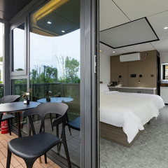 Mobile container houses, portable houses, commercial spaces, space capsules, container houses