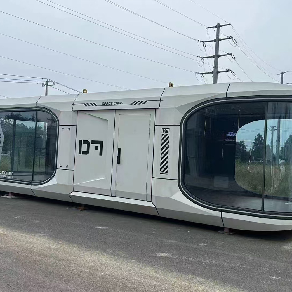 Outdoor Expandable Prefabricated Capsule Container House Modern Modular Space Capsule House Mobile Luxury Prefab House