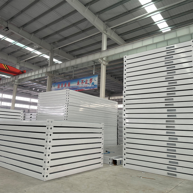20ft Prefab Modular House Z Folding Container Prefabricated Mobile Home Camp Office Storage Container House
