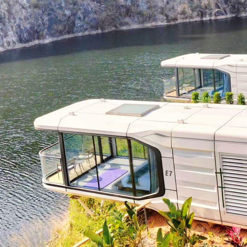 Large Capsule House Smart Office Mobile Star Space Cabin / Space Capsule House