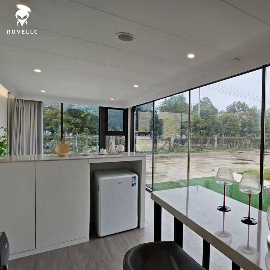 Modern Prefabricated 40FT Space Capsule House Mobile Glamping Space Capsules Space Capsule Hotel