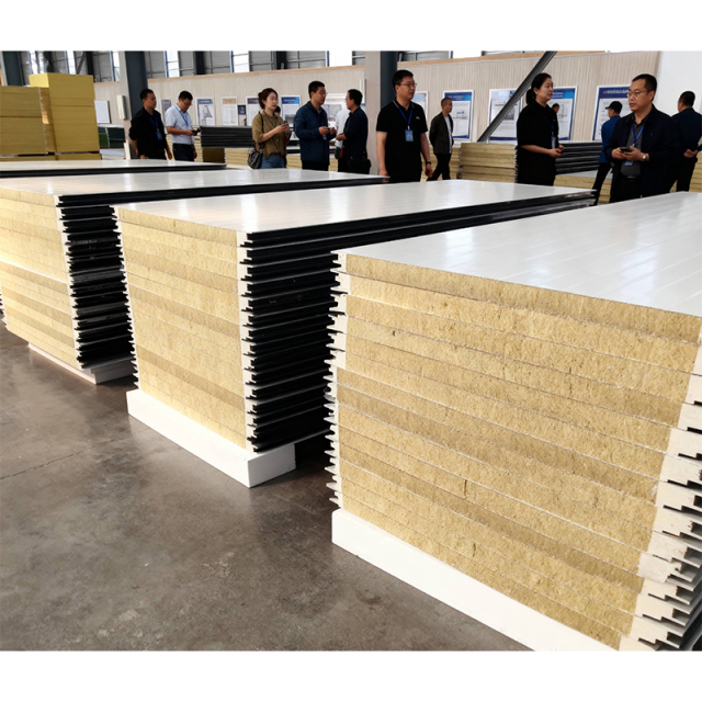 Easy Installation Fireproof ROOFING Wall Panels Prefabricated EPS Thermal Insulation Sandwich Panels for Cold Room Hotel Steel