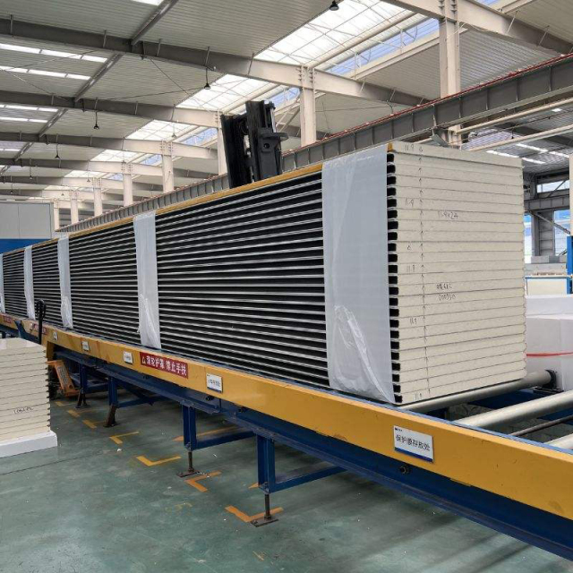 Sandwich Panel for Steel Structure Buildings