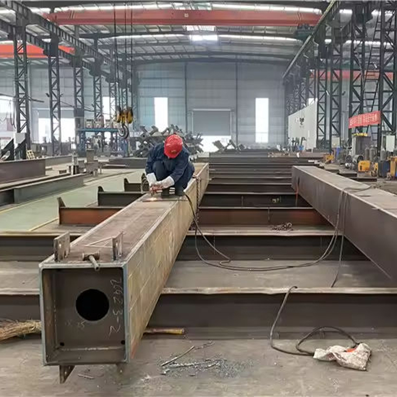 Welded Structural Steel Beams Perfection Cross Section Round Steel Column and Square Steel Columns for Construction