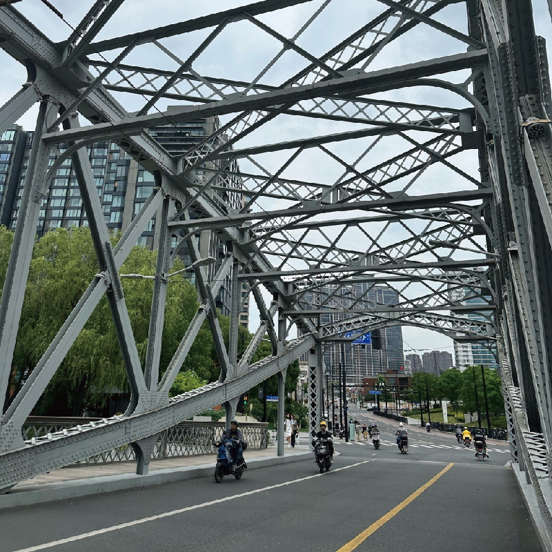 Modern Design Long- Span Structural Steel Bridge