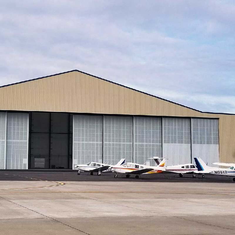 Modern prefabricated steel structure aircraft hangar / Aircraft hangar