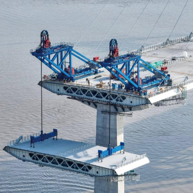 Modern Design Long- Span Structural Steel Bridge