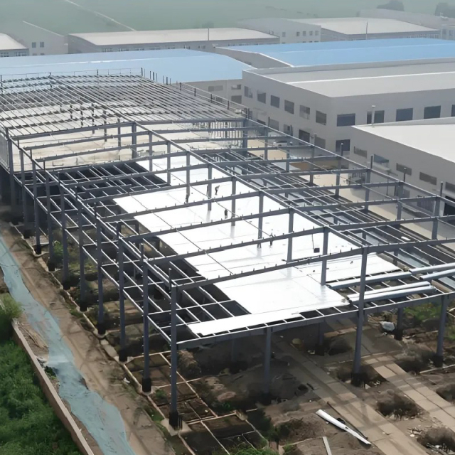 Large Capacity Prefab Steel Structure Logistics Warehouse