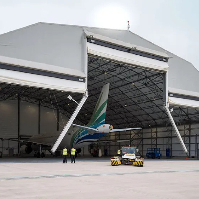 Modern prefabricated steel structure aircraft hangar / Aircraft hangar