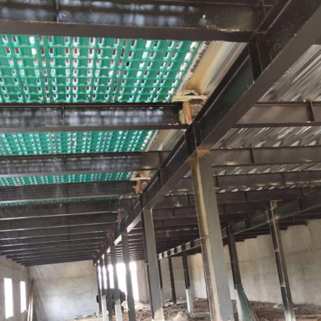Galvanized steel structure modern pig farm / Automated pig house / Prefabricated pig pen / Cattle shed