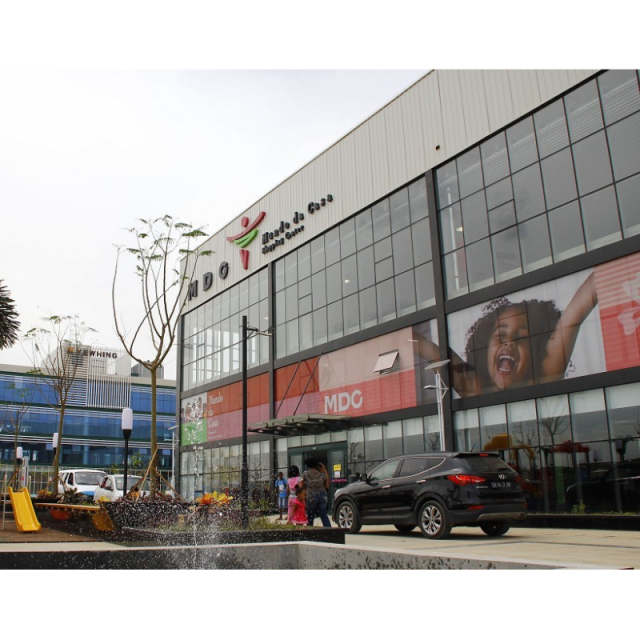 Commercial complex steel structure building / A project that integrates factories, stores, supermarkets and offices