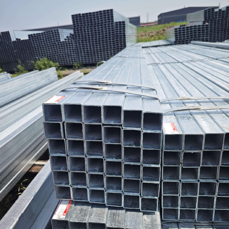 Chinese Suppliers / 20x20 Mm Galvanized Steel Iron square Pipe Gi Tube