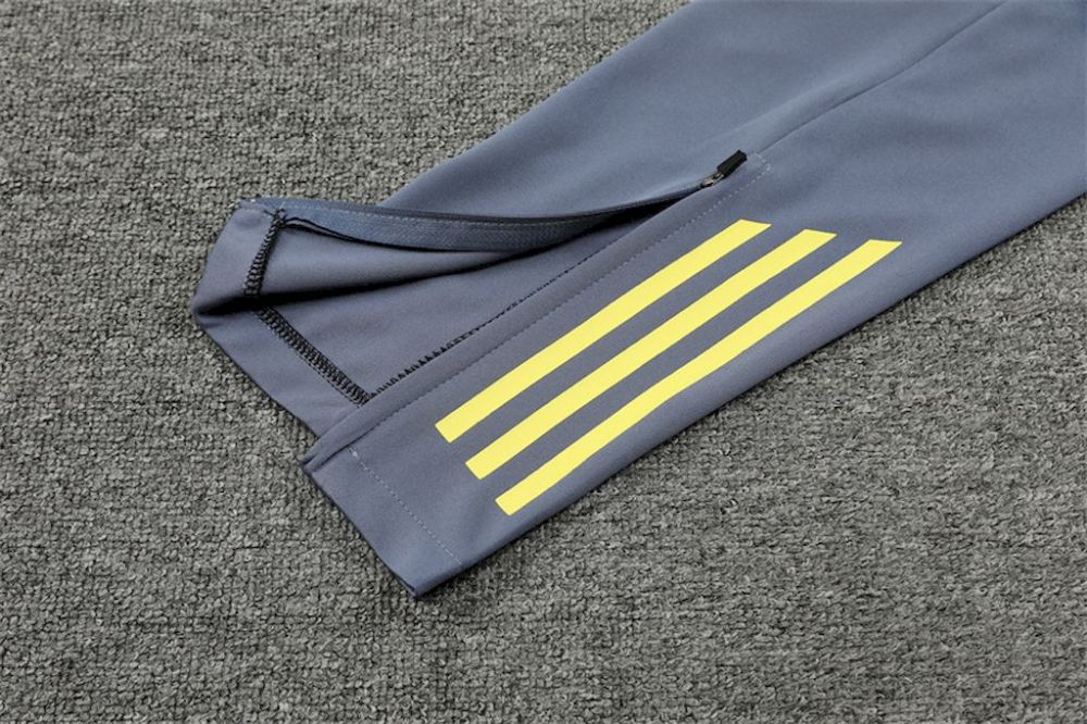 Ajax 2024/25 Half-Zip Adult Sweater+Pant 14001