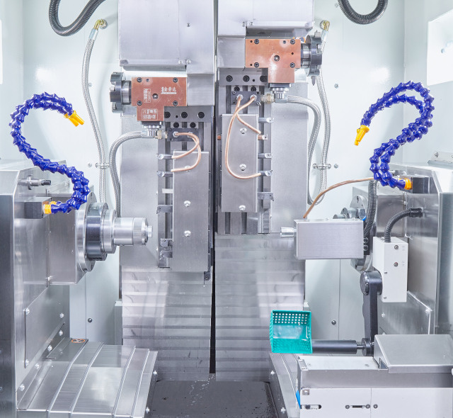 LDS-4636SL-CFS-22TB Dual Electric Spindles Dual Vertical Linear Tool Square Turning CNC Lathe