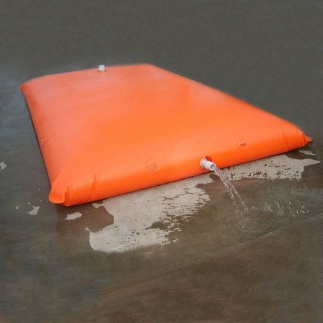 Flexible water storageTanks and Water Bladders