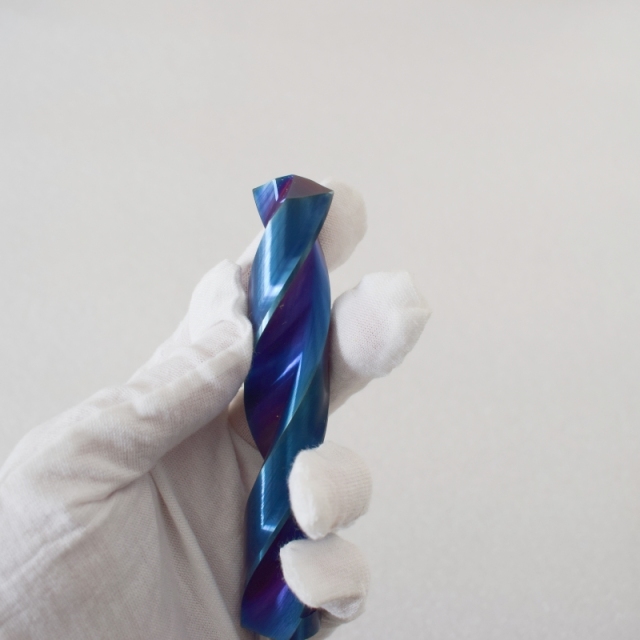 2Flutes Tungsten Carbide Drill Bits HRC55 Drill Bits Twist Drills With Coolant for cutting steel &Stainless steel