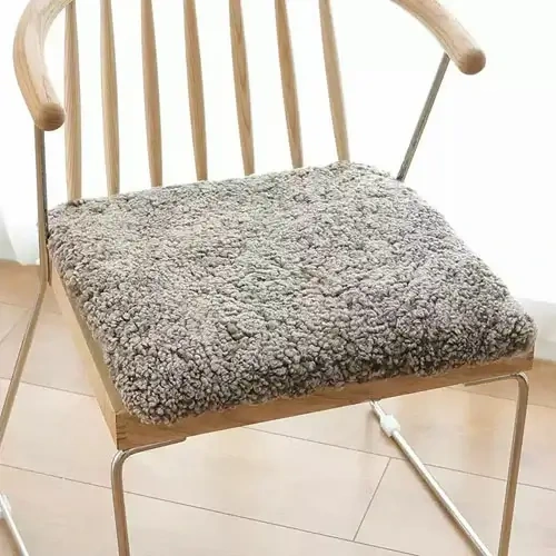 Seat Pad Curly Wool