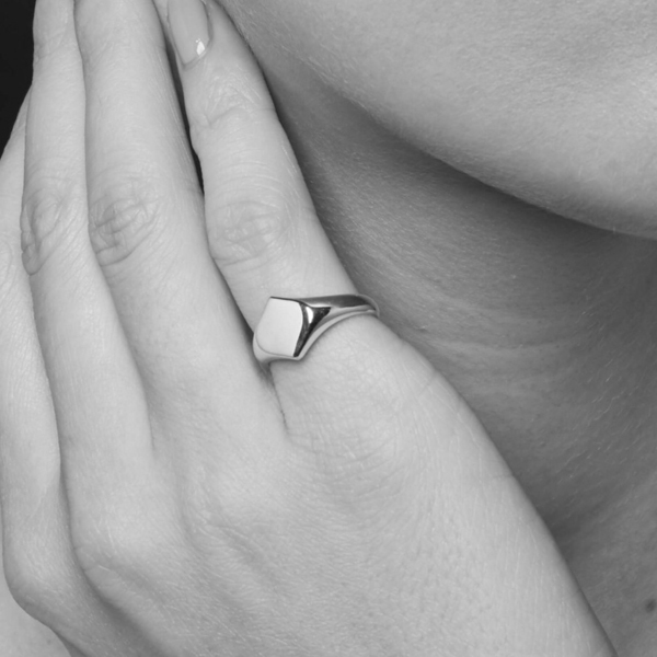Customized Jewelry 925 Sterling Silver High Polish Square Face Band Ring