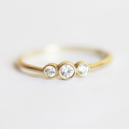 Simple Design 925 Sterling Silver Cubic Zirconia 3 Stone Finger Ring