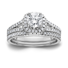 China Manufacturer Sterling Silver Artificial Diamond Engagement Ring Set