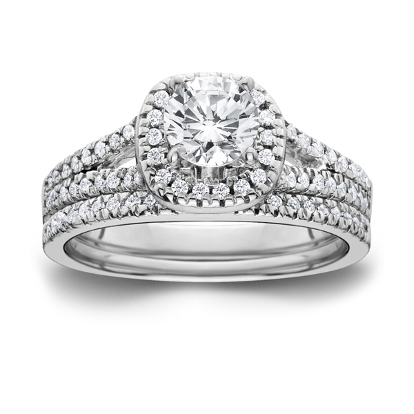 China Manufacturer Sterling Silver Artificial Diamond Engagement Ring Set