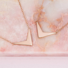 Plain Jewelry Rose Gold High Polish Triangle V Shape Custom Necklace