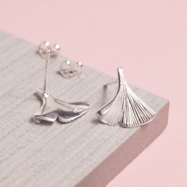 Landou Jewelry 925 Sterling Silver Ginko Leaf Stud Earrings in Chinese