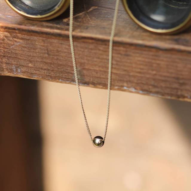 Fashion Design Sterling Silver Bead Floating Ball Necklace