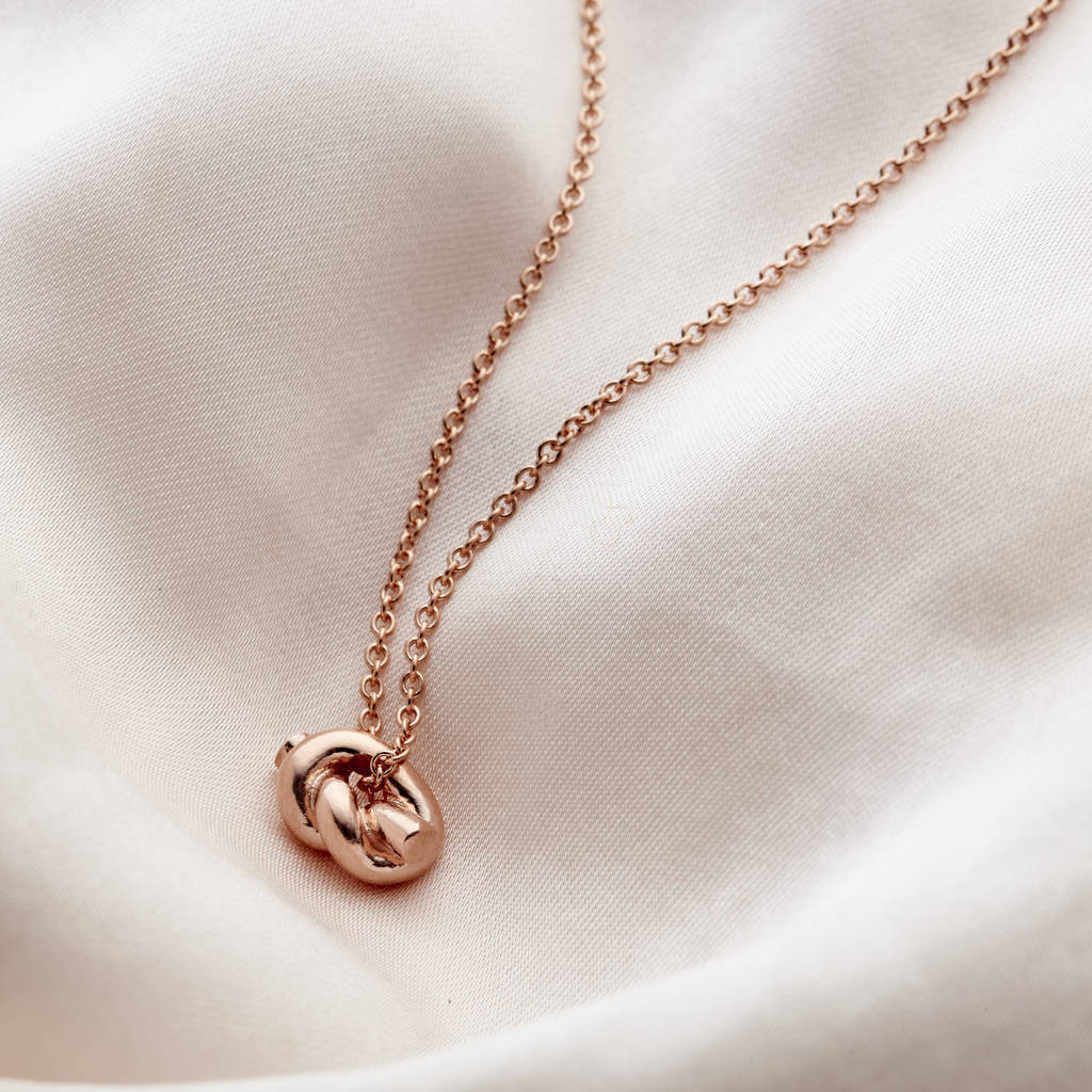 Plain Jewelry 925 Sterling Silver Petite Knot Necklace