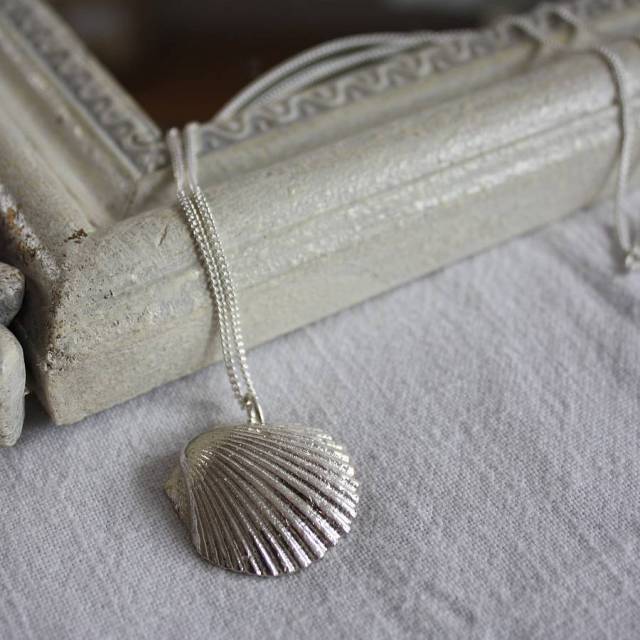 New Design Sterling Silver Saba Shell Necklace
