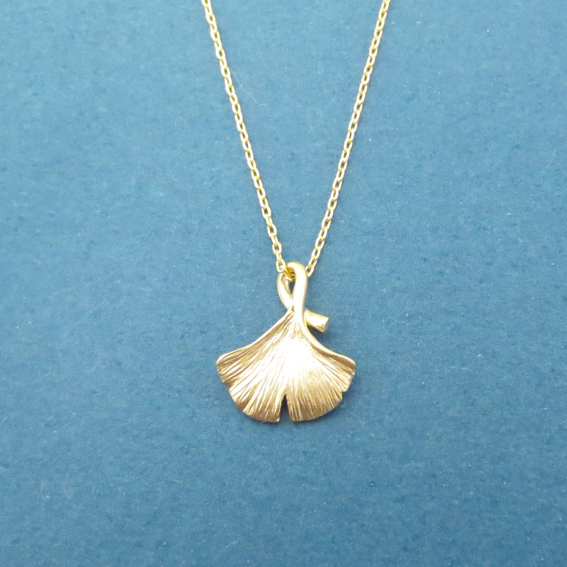 Dainty Design Sterling Silver Ginko Necklace