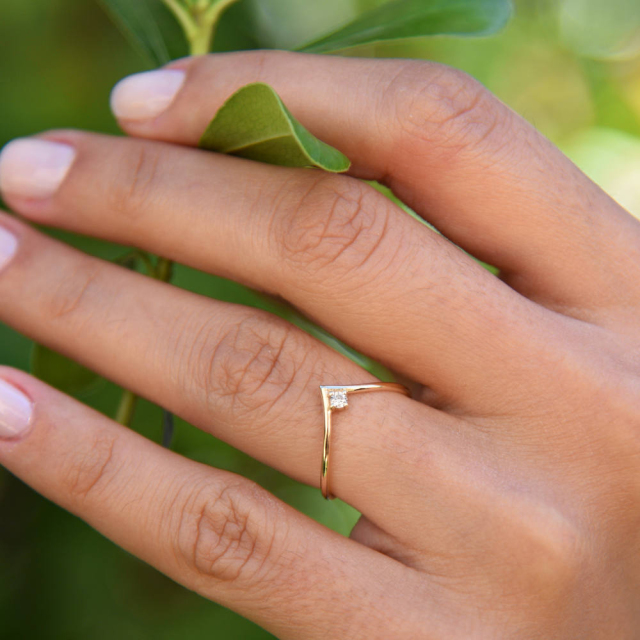 Sterling Silver Solitaire Cubic Zirconia Midi Chevron V Ring