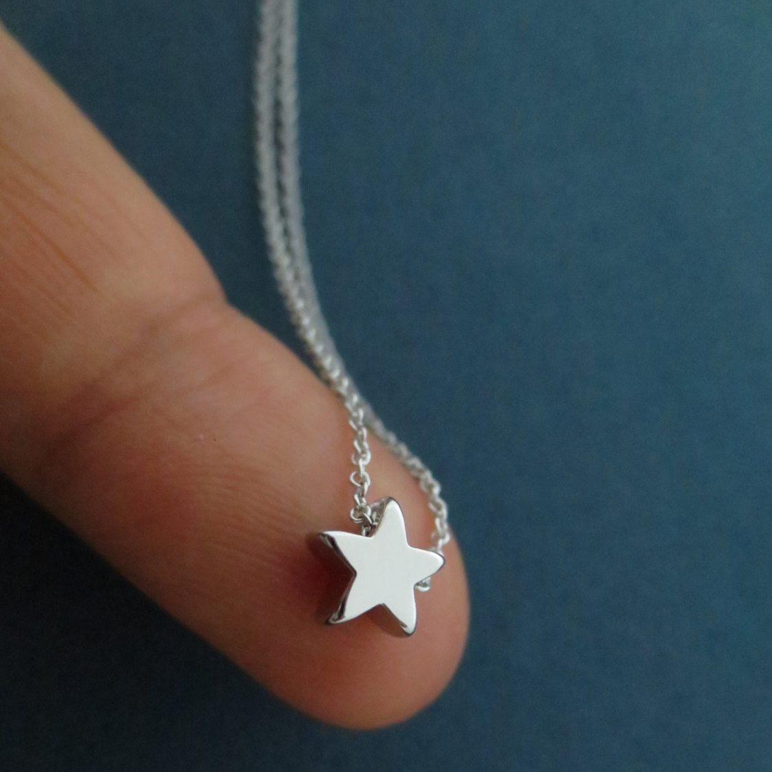 Dainty Sterling Silver Five-pointed Star Necklace